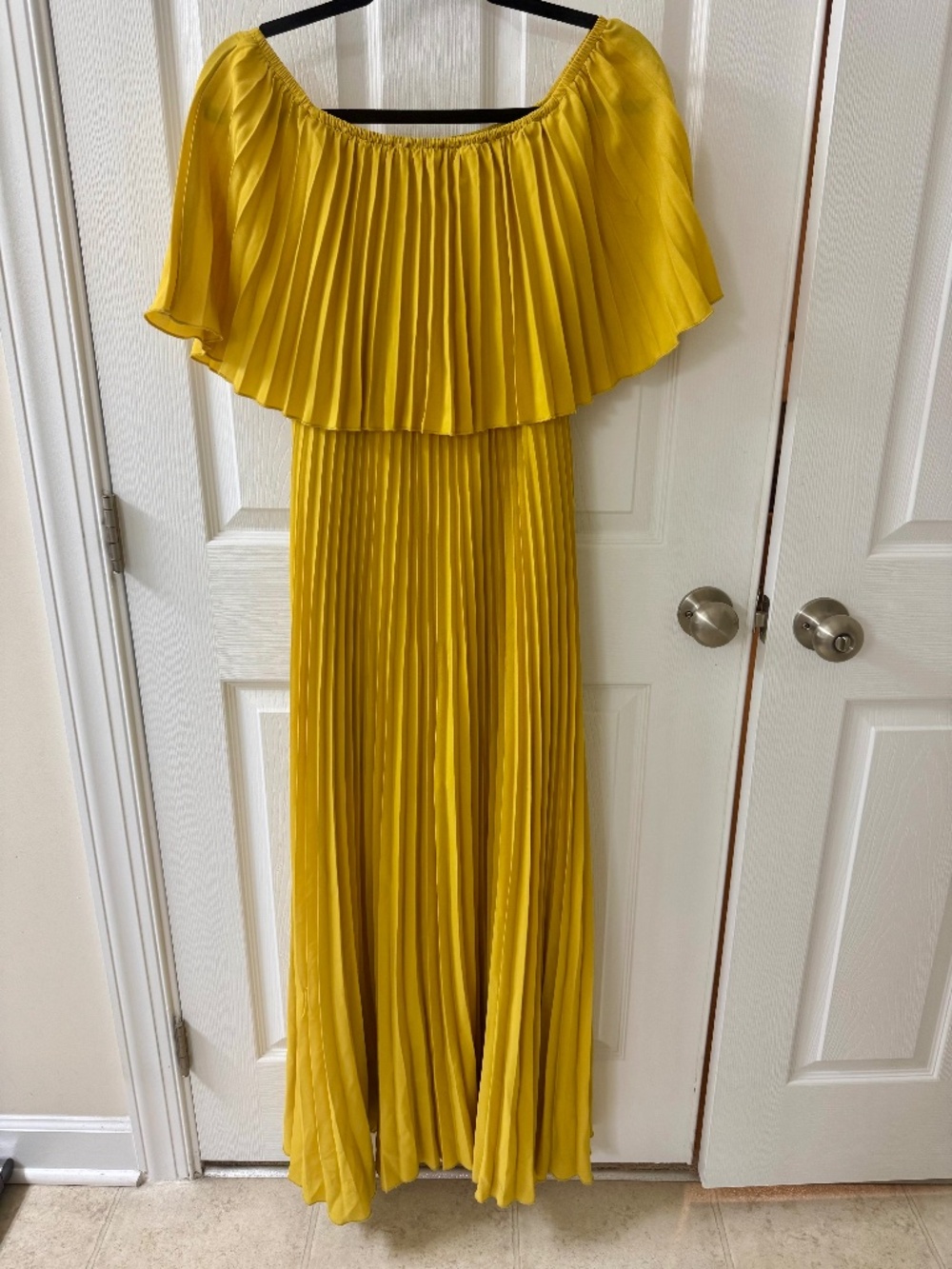 Elegant Mustard Yellow Off-Shoulder Pleated Maxi Dress